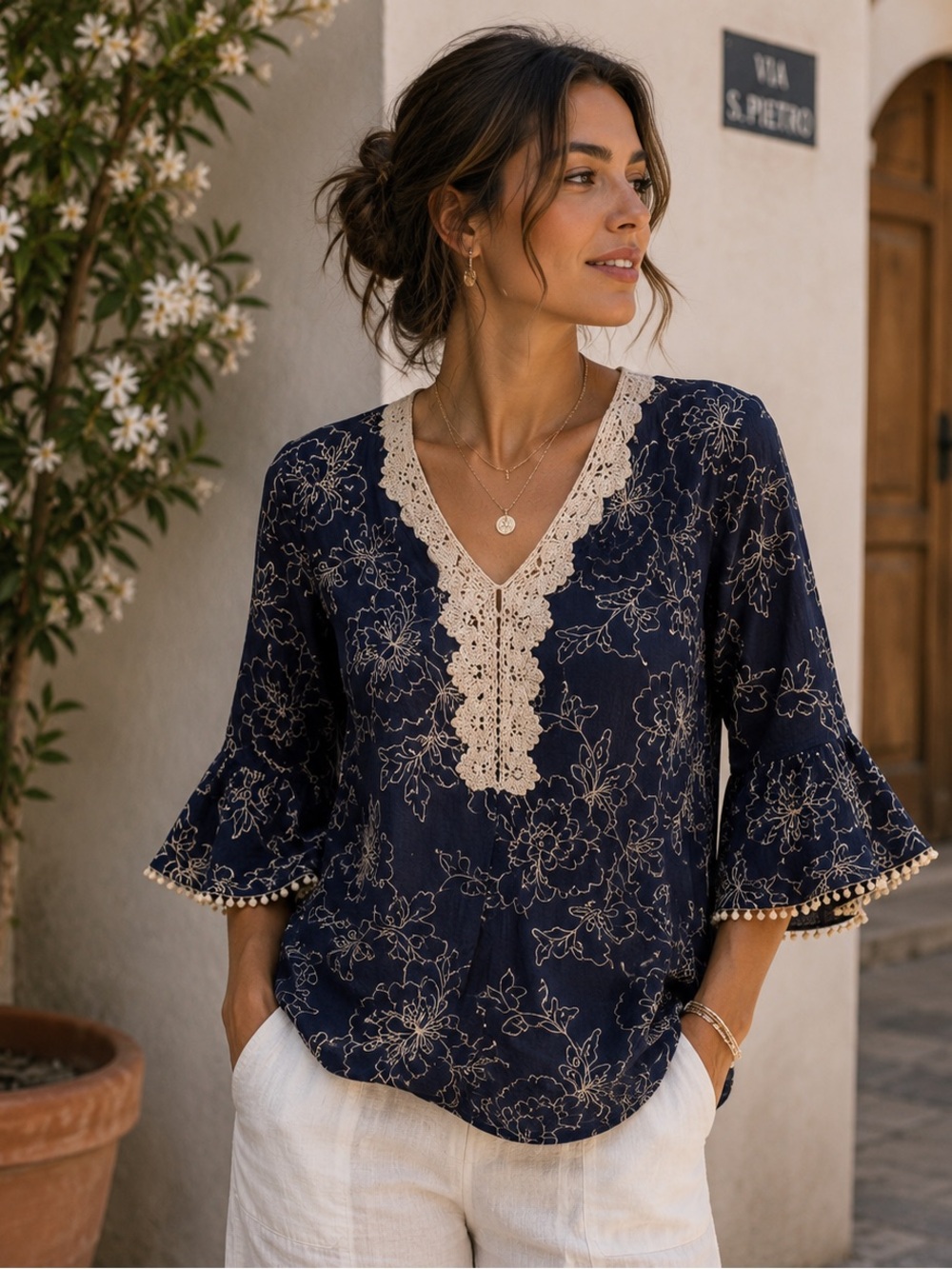Lauren Michelle Embroidered Tunic Top Navy Floral Crochet V-Neck Cotton XL